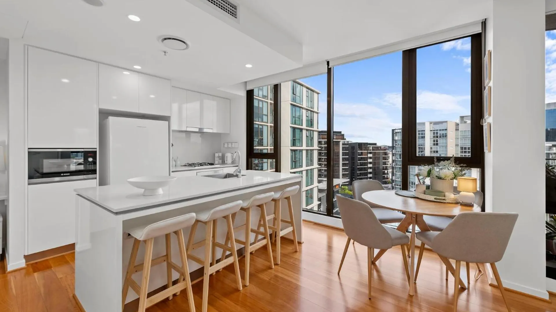 בריסביין Capri Luxury Apartments Newstead
